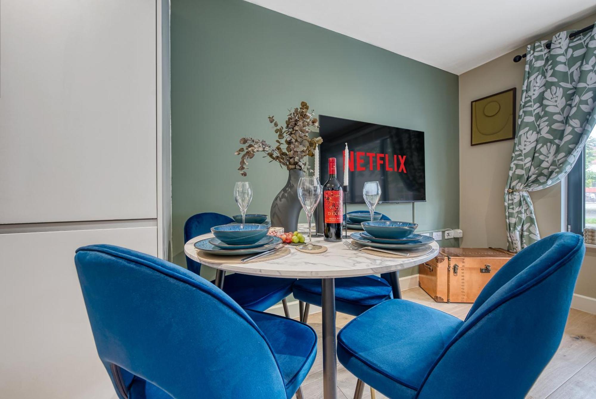 1 Bedroom Ocean Village Luxurious, Stylish & Cosy Apartment, Central Location In Southampton, Sleeps 4 - Summer Special Offer! - By Blue Puffin Stays Eksteriør bilde