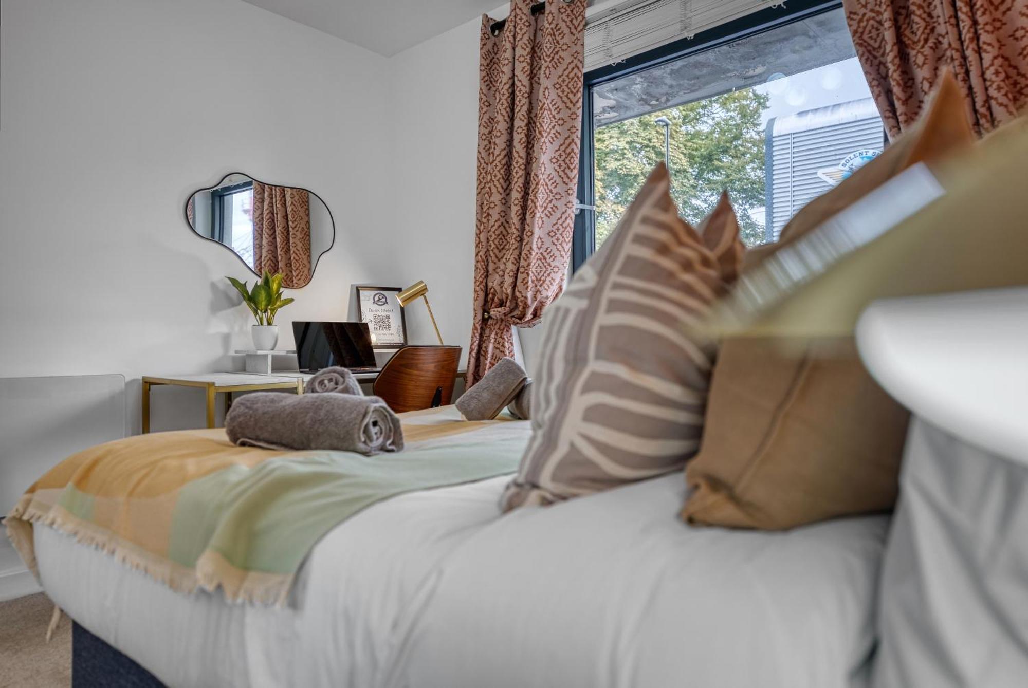 1 Bedroom Ocean Village Luxurious, Stylish & Cosy Apartment, Central Location In Southampton, Sleeps 4 - Summer Special Offer! - By Blue Puffin Stays Eksteriør bilde