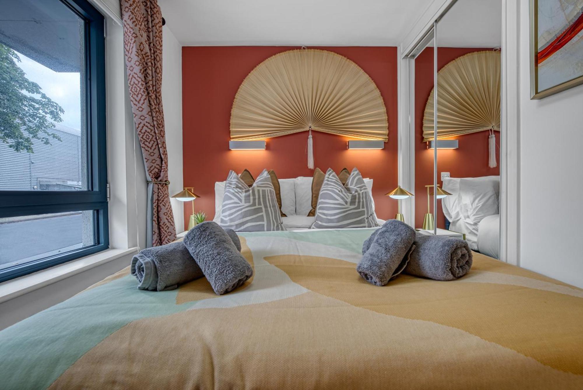 1 Bedroom Ocean Village Luxurious, Stylish & Cosy Apartment, Central Location In Southampton, Sleeps 4 - Summer Special Offer! - By Blue Puffin Stays Eksteriør bilde